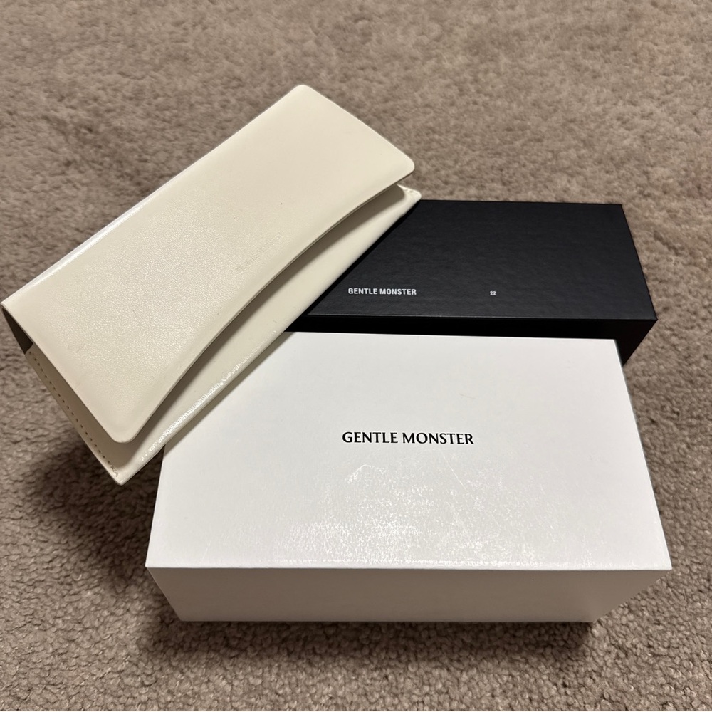 Gentle Monster Off White Cream Sunglasses Case with Boxes